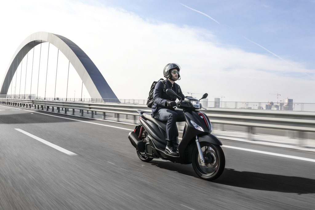 Dalla fine del 2024, moto e scooter di 125 cc possono circolare sulle autostrade e sulle tangenziali