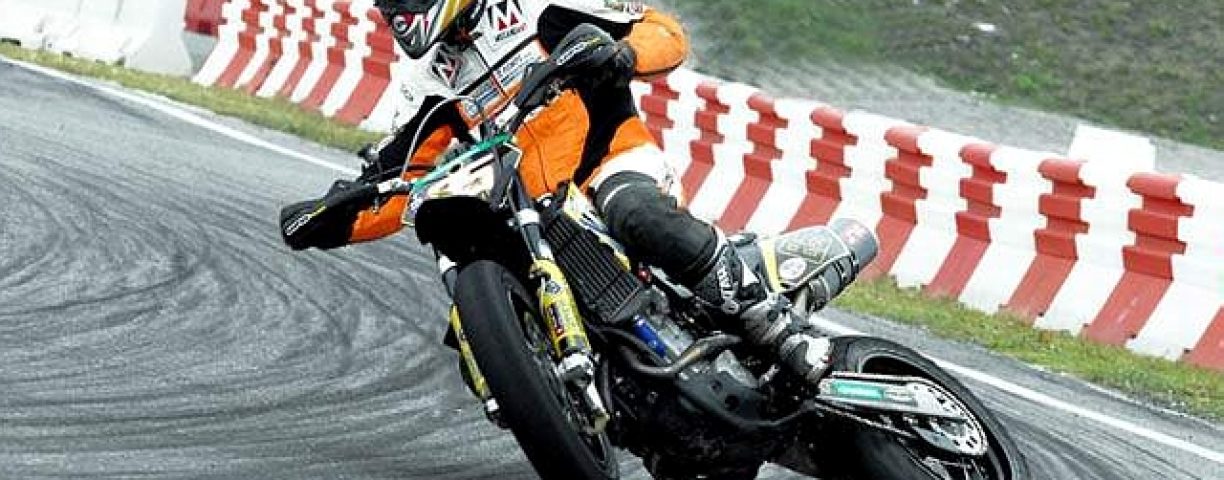 29-09_derapatamotard