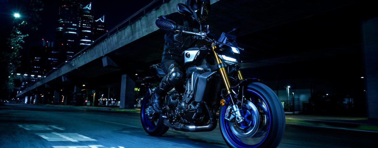 Yamaha e Motoplatinum la prima kasko moto in Italia